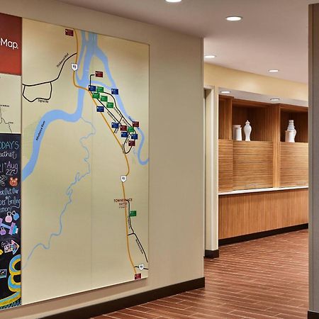 Towneplace Suites By Marriott Форт Макмъри Екстериор снимка