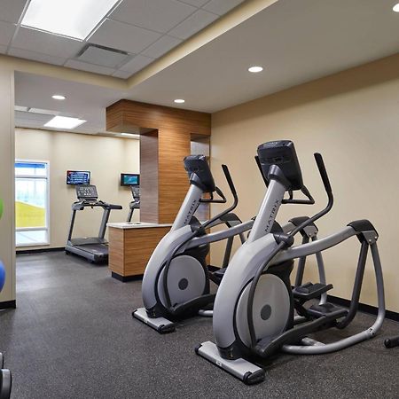 Towneplace Suites By Marriott Форт Макмъри Екстериор снимка